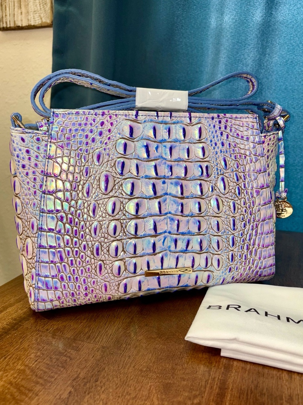 **SOLD**Brahmin EUC Hillary - Harmonious - Iridescent Crossbody -VERY HTF & RARE